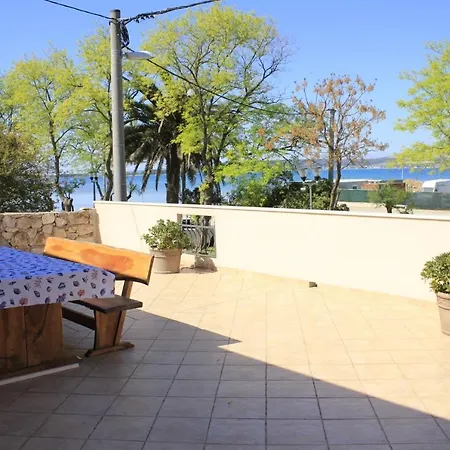 Vakantiehuis Holiday Krajka Tkon